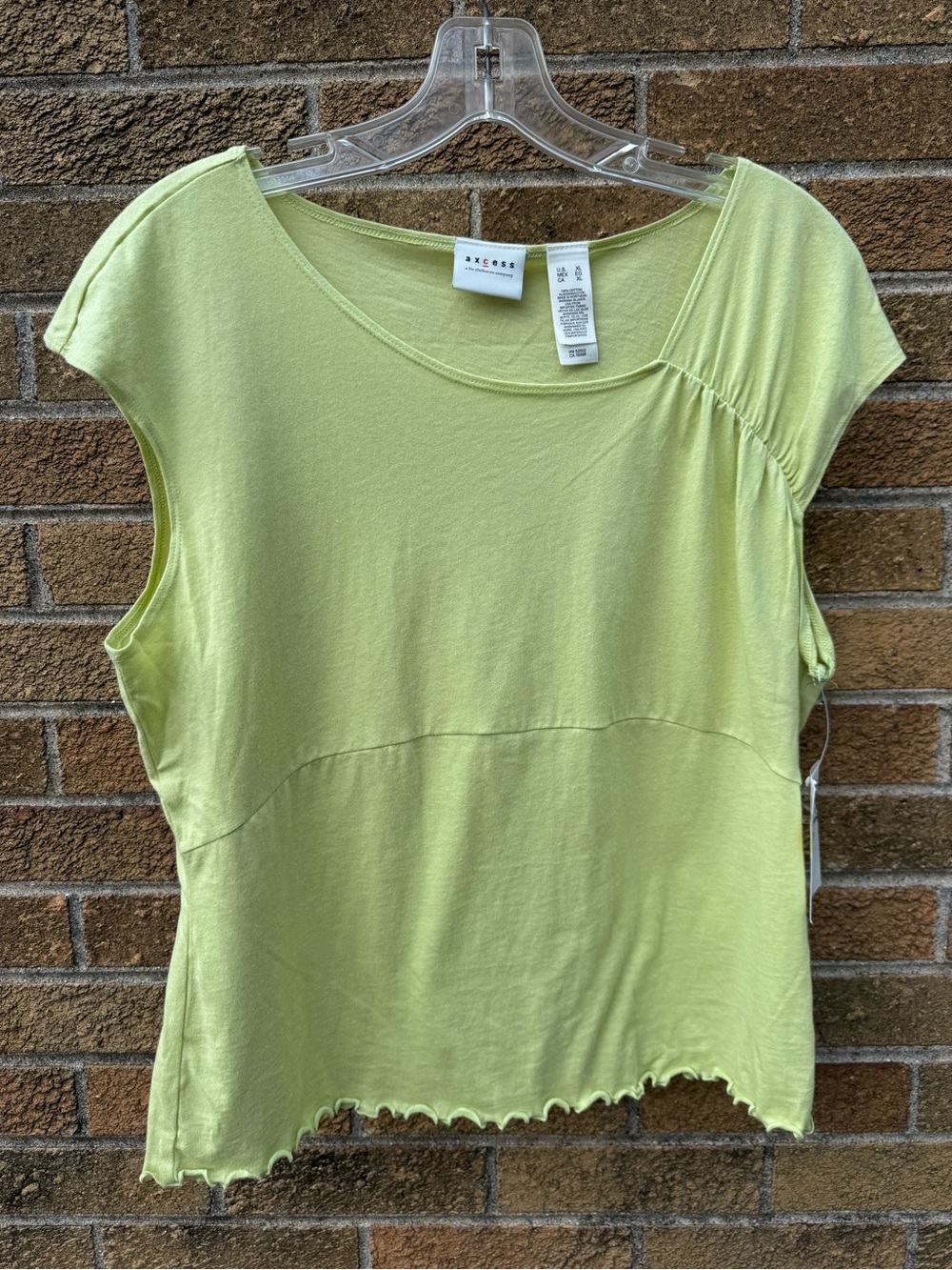 Axcess Pale Lime Cap Sleeve Scoop Neck Tank